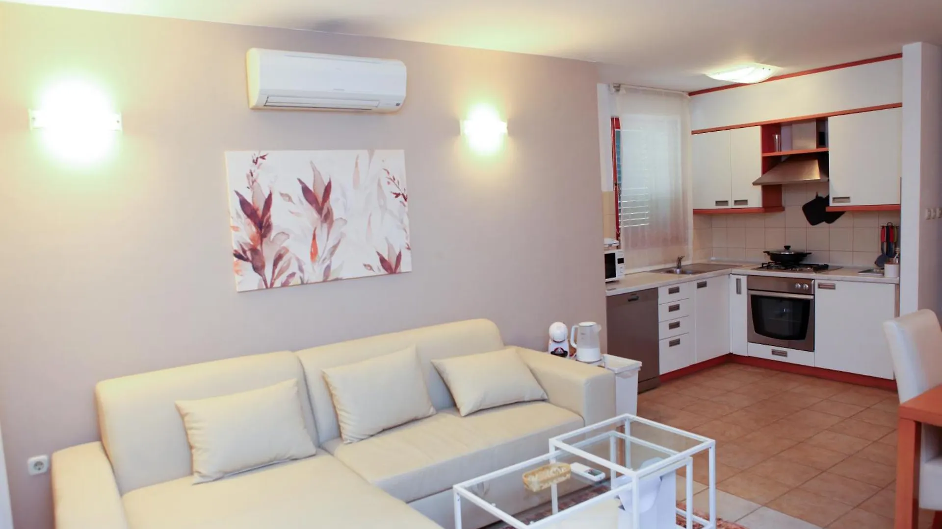 Apartments Vallis Rabiosa ザダル